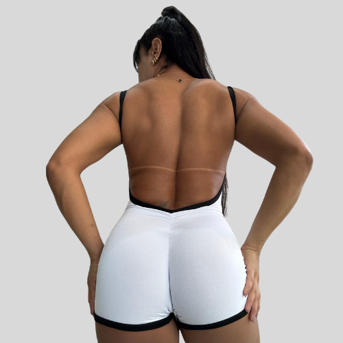 Macacão Curto Branco e Preto