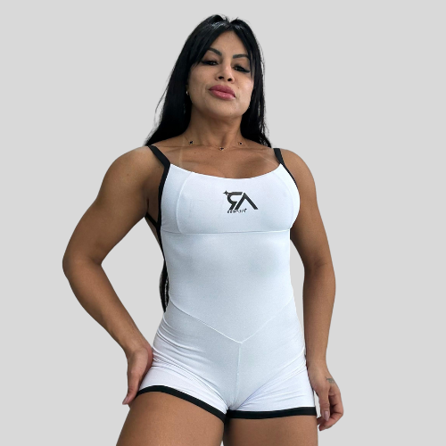 Macacão Curto Branco e Preto