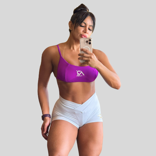 Top e short roxo com branco