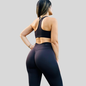 Conjunto Top e calça preta